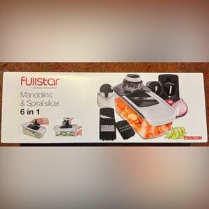 Brand new Fullstar mandoline Slicer with Attachments